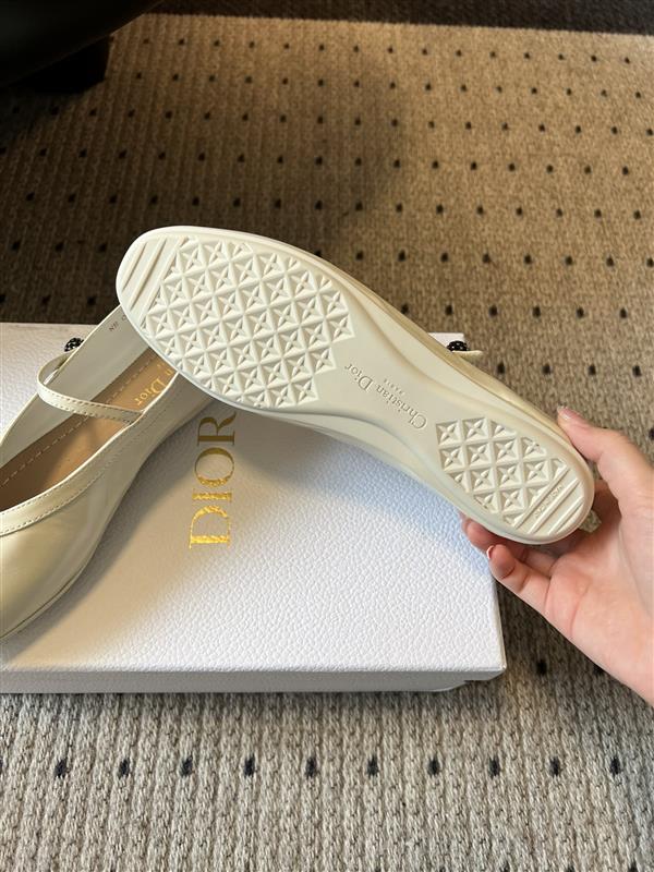 20251127171616983 320